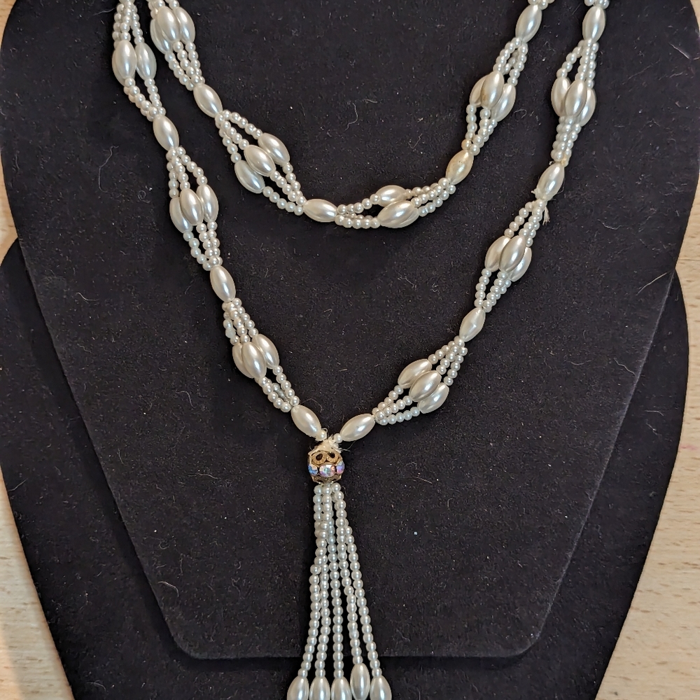 Vintage Faux Pearl Lariat